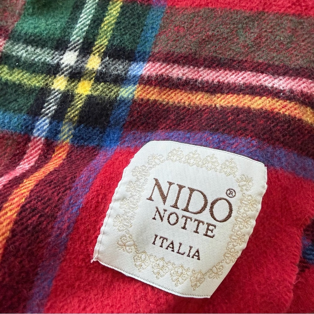 Vintage Italian Plaid Blanket 85x85 | Nido Notte | Made in Italy - Picture 4 of 6